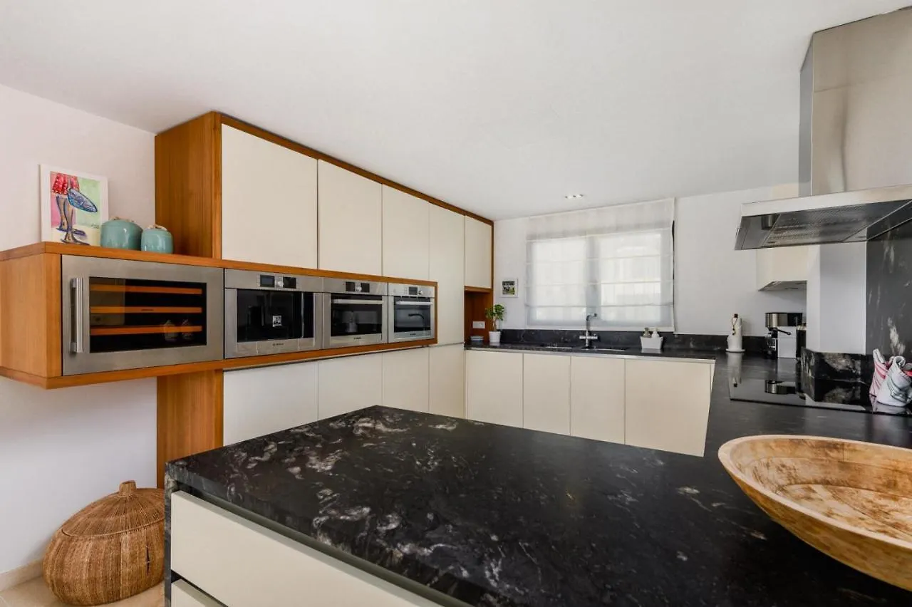 2550 Lichtdurchflutete Villa In Santa Ponsa Nova