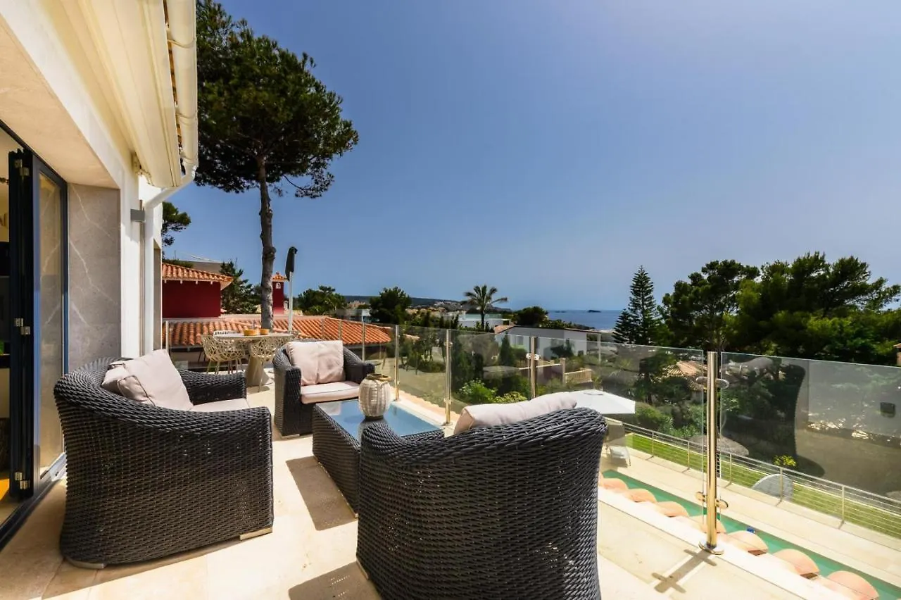 2550 Lichtdurchflutete Villa In Santa Ponsa Nova Spain