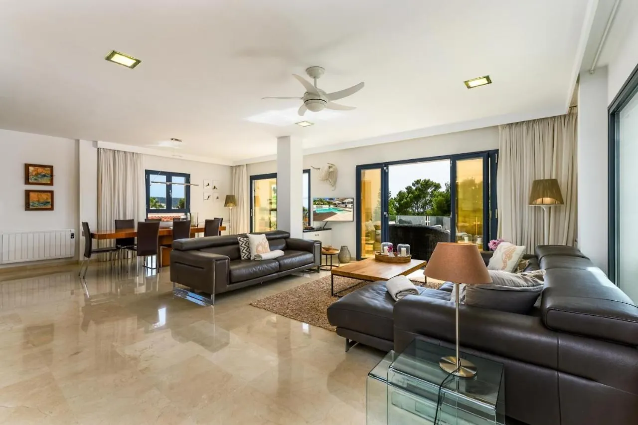 2550 Lichtdurchflutete Villa In Santa Ponsa Nova