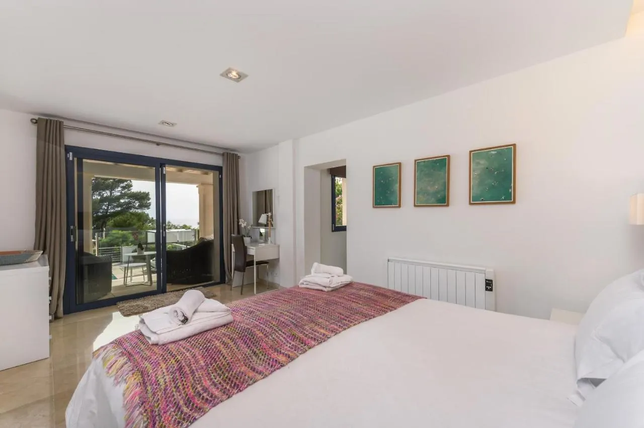 2550 Lichtdurchflutete Villa In Santa Ponsa Nova
