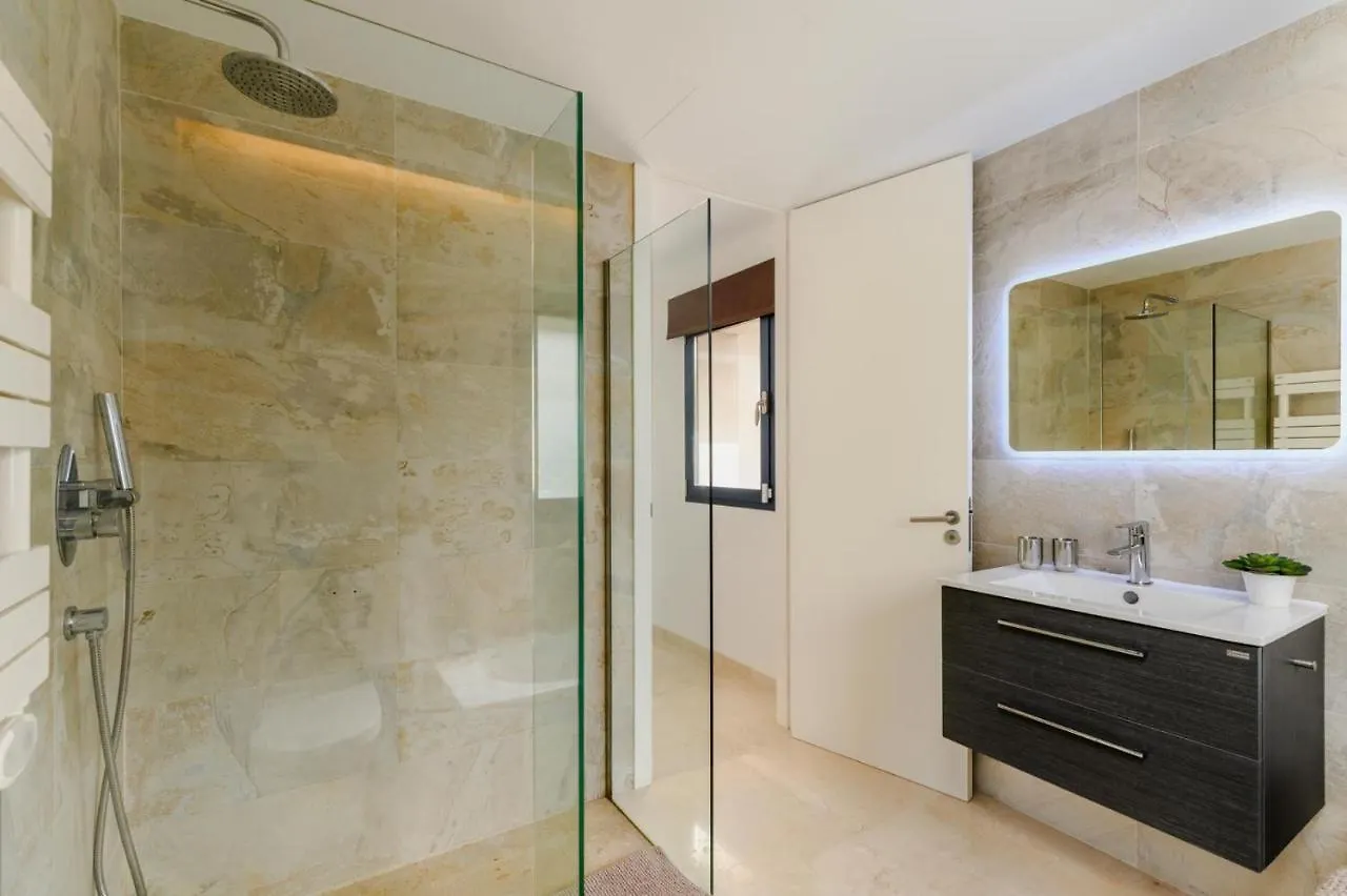 2550 Lichtdurchflutete Villa In Santa Ponsa Nova